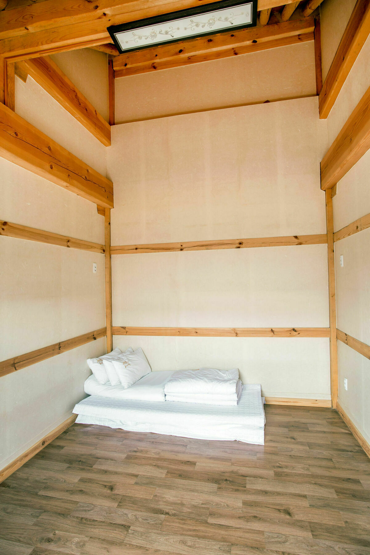 Jiwoo Dang Hotel Jeonju Bagian luar foto