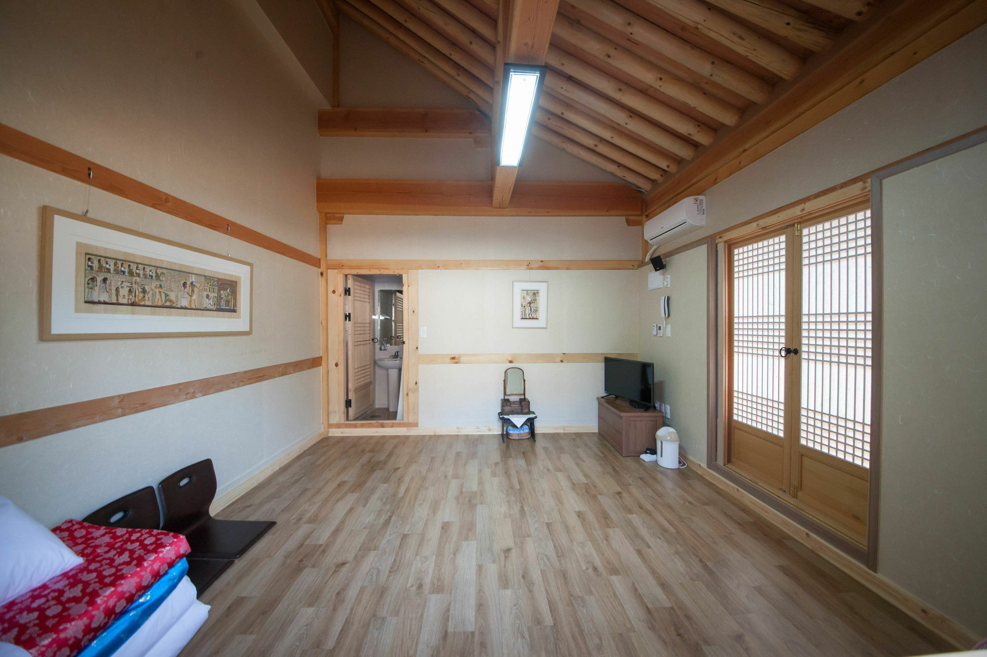 Jiwoo Dang Hotel Jeonju Bagian luar foto
